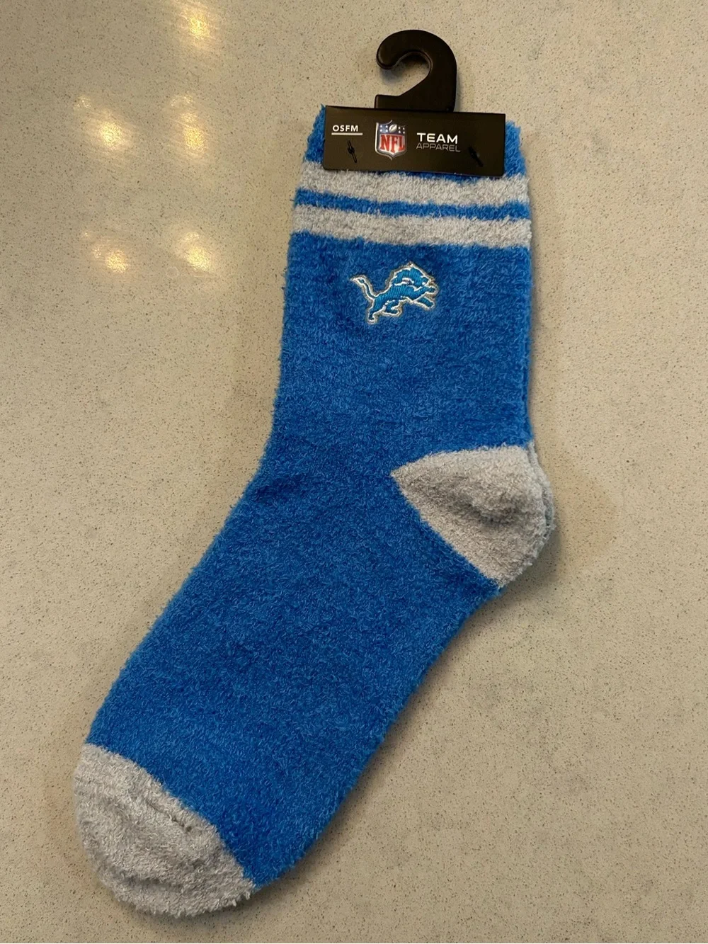 NWT NFL Detroit Lions Blue & Gray Fuzzy Crew Socks - OSFM